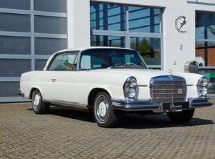 1971 Mercedes-Benz S-Class W111/112