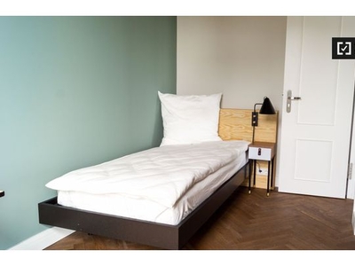 Miete 1 Schlafzimmer wohnung von 64 m² in Berlin