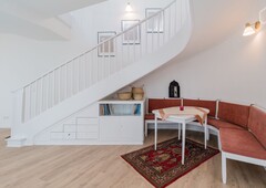 wunderschön und helle maisonette mit 2 schlafzimmern im frankfurter tor denkmal komplett neu renoviert mit hochwertigen möbeln