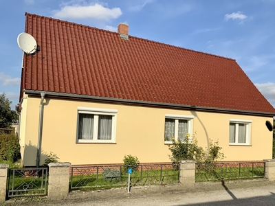 Haus mit Grundstück in sehr ruhiger und grüner Wohnlage in Kyritz