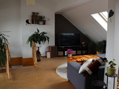 Schöne Maisonette-Eigentumswohnung mit 4,5 Zimmern und Dachterrasse (provisionsfrei)