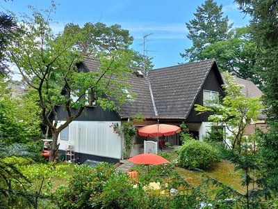Zweifamilienhaus auf attraktivem Grundstück in unmittelbarer Nähe zur Havel