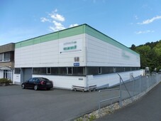 Lagerhallen mit Verkaufsflächen und Bürogebäuden in Siegen - Numbach