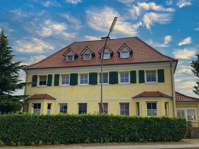 89 m² Eigentumswohnung in voll renovierter Jugendstilvilla am Waldhügel