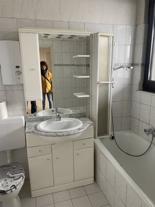 renovierungsbedürftige 3-Zimmer-Wohnung im Zentrum von Duisburg
