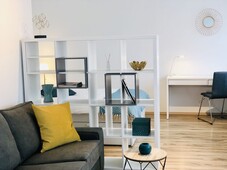 Modern, new Apartment in the city centre of Leverkusen (with parking & close to main station)