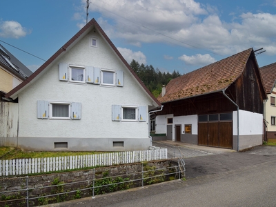 Fachwerkhaus am Talbach für handwerklich begabte Familie