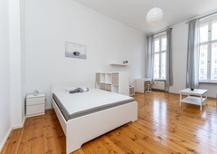 Wonderful apartment near Aleanderplatz