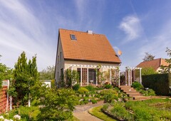 Einfamilienhaus mit großem und idyllischem Garten zum Verlieben
