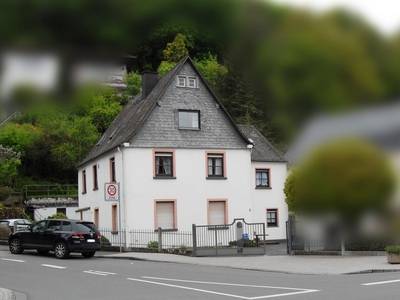 Historisches Bauernhaus in der Ortsmitte von Wiesbaden-Sonnenberg