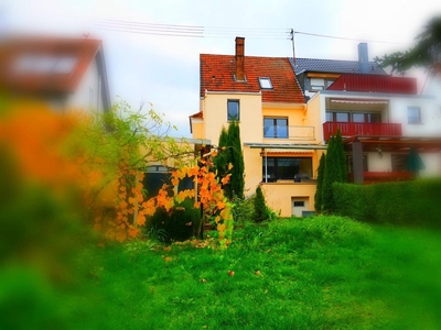 Große Doppelhaushälfte mit Garten und Garage in Karlsruhe Rintheim (vermietet)