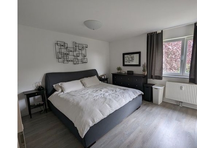 Miete 3 Schlafzimmer haus von 106 m² in Stuttgart