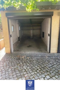 DD-Loschwitz! Parken Sie Ihr Fahrzeug witterungsgeschützt in der Garage!