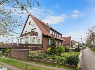 Bremen - Findorff / Zweifamilienhaus mit zusätzl. Einfamilienhaus auf großem Grundstück